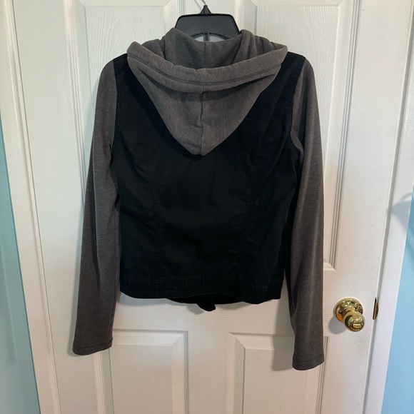 Hollister Zip-up Jacket w/ Pockets - Picture 3 of 4